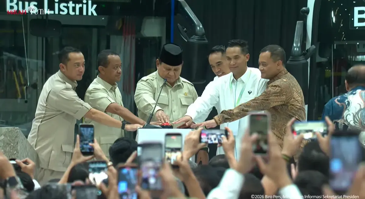 Presiden Prabowo Resmikan Pabrik Perakitan Kendaraan Komersial Berbasis Listrik pada Kamis, 9 April 2026. (Sumber: YouTube Sekretariat Presiden | Foto: YouTube Sekretariat Presiden)