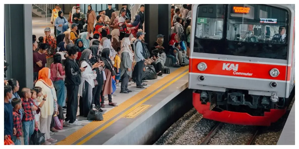 KRL Commuterline (Sumber: Instagram @commuterline)