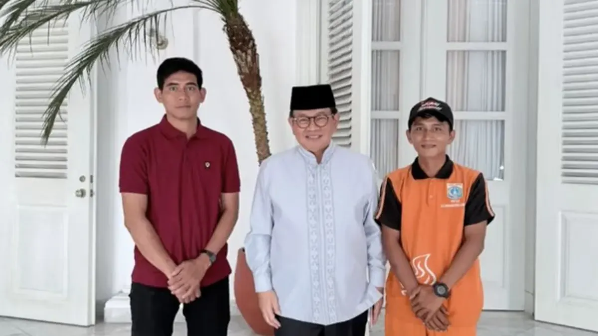 Gubernur DKI Jakarta, Pramono Anung Berikan apresiasi kepada PPSU yang rajin melaporkan hasil kerja. (Sumber: Instagram @skil_zona_sia_sia | Foto: Instagram @skil_zona_sia_sia)