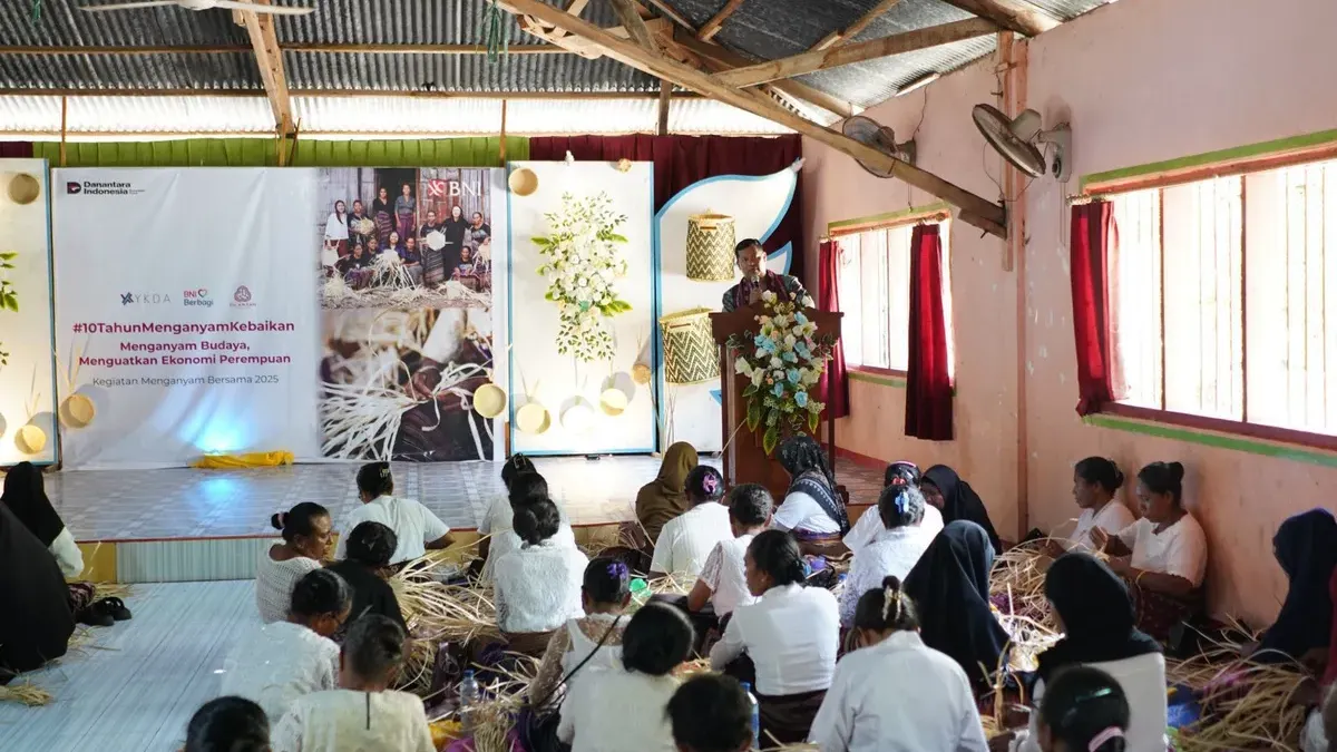 Hadir di Tengah Masyarakat, BNI Berdayakan 430 Perempuan NTT Melalui Anyaman Lontar