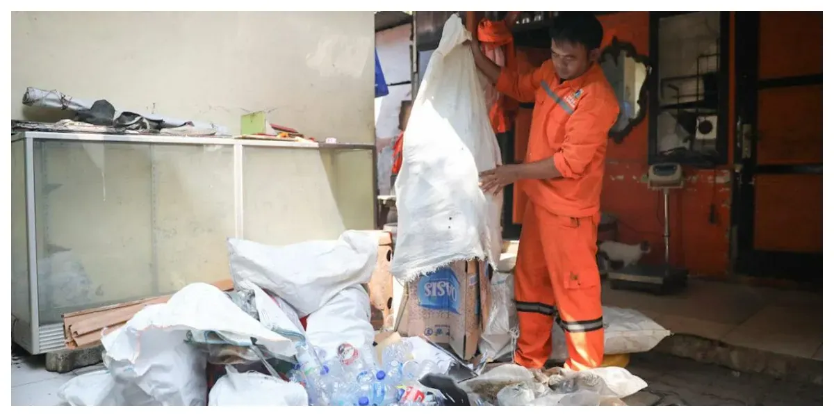 Program Bank Sampah Sekolah di Pejaten Barat (Sumber: beritajakarta.id)