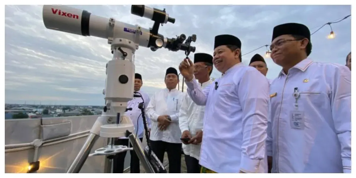 Pemantauan Hilal Penentu Awal Ramadan (Sumber: diskominfomc.kalselprov.go.id)
