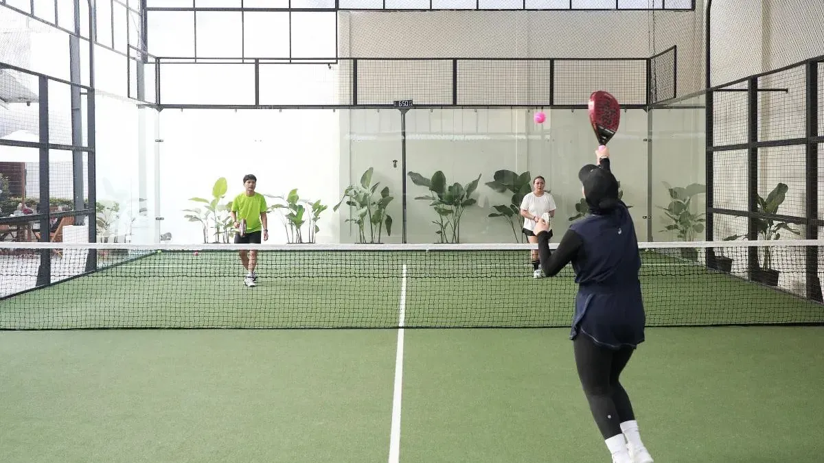 Pemprov DKI Jakarta memutuskan untuk menghentikan pemberian izin pembangunan lapangan padel baru di zona perumahan. (Sumber: beritajakarta.id | Foto: beritajakarta.id)