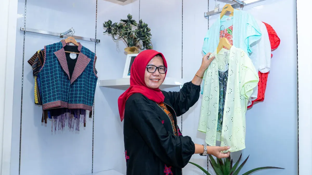Sinergi BRI dan Kriti by Lusy, Promosikan Tenun Modern Nusantara di Dunia Internasional