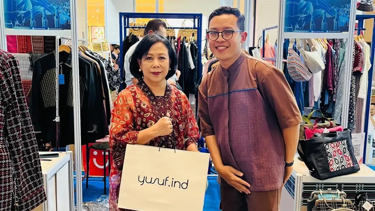 Didukung BRI, YUSUF.IND memadukan tenun Baduy dan desain modern berkelanjutan hingga menembus pasar global.