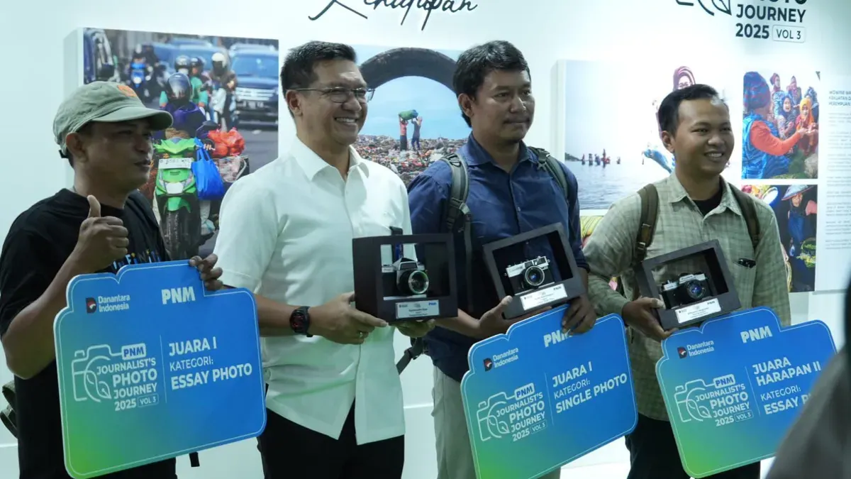 Simbol Perjuangan, PNM Pamerkan 12 Potret Perempuan Lentera Kehidupan Karya Jurnalis Nasional