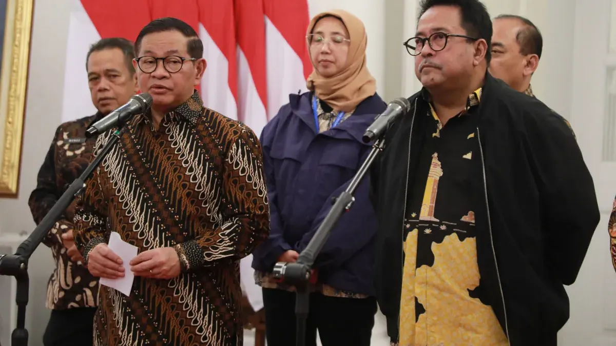 Gubernur DKI Jakarta Pramono Anung dan Wakil Gubernur Rano Karno lakukan rapat terbatas (ratas) di Balai Kota pada Kamis, 29 Januari 2026. (Sumber: Beritajakarta.id | Foto: Beritajakarta.id)