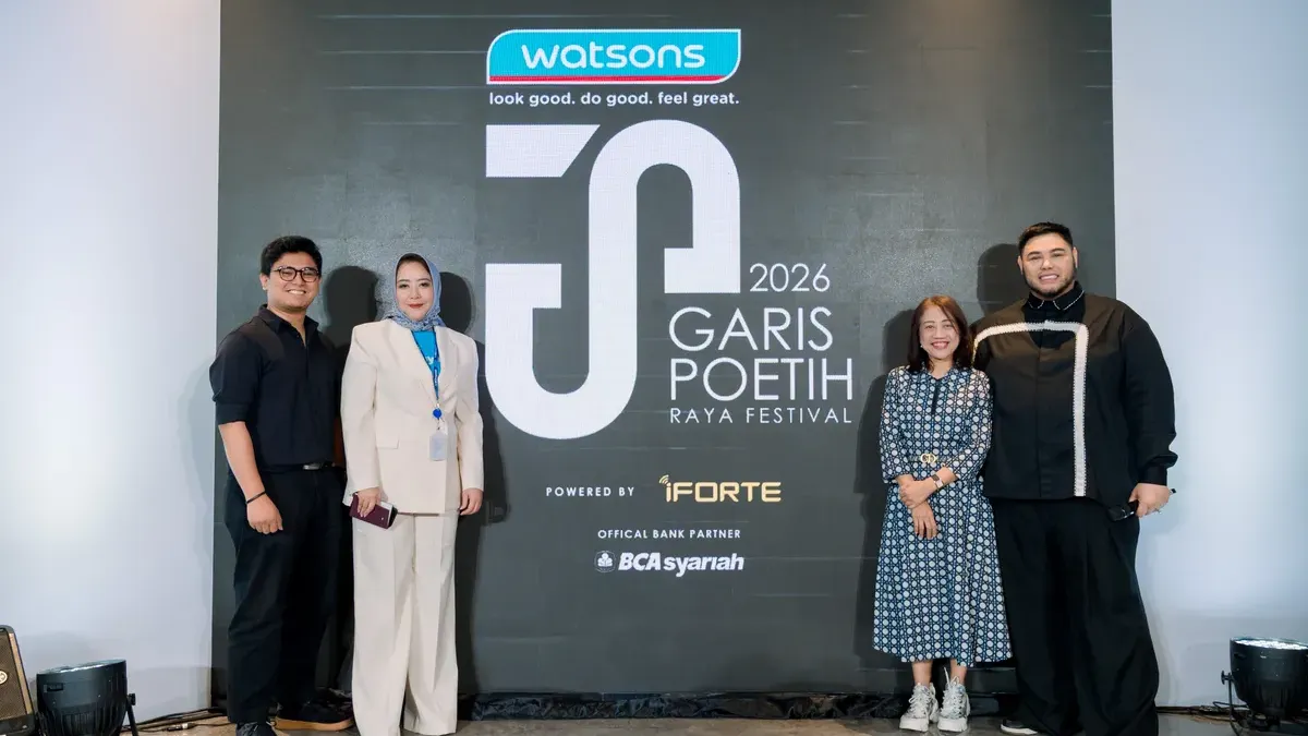 PT Bank BCA Syariah (BCA Syariah) berkolaborasi dengan desainer fashion, Ivan Gunawan dalam penyelenggaraan Garis Poetih Raya Festival 2026. (Dok BCA Syariah)