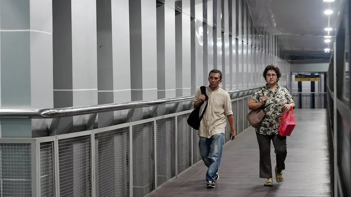 Usai alami kerusakan Imbas aksi demo pada akhir Agustus 2025 lalu, pada Kamis, 4 Juni 2026 JPO Senen Sentral kembali beroperasi dan bisa digunakan. (Sumber: Beritajakarta.id | Foto: Beritajakarta.id)
