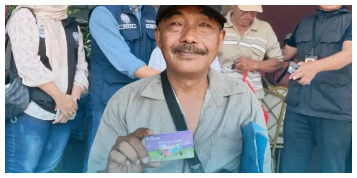 Penerima Bantuan Sosial (Bansos) (Sumber: Instagram @dinsosdkijakarta)