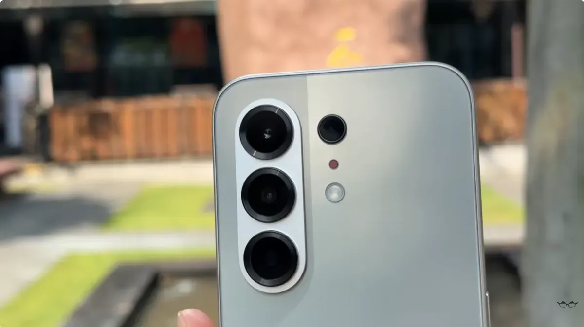 Spesifikasi TECNO Camon 50. (Sumber: youtube.com/@YoutuberCupu)