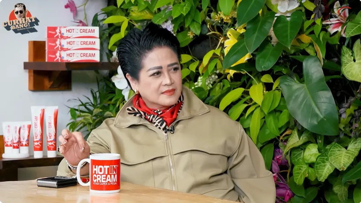 Pakar militer dan analis geopolitik, Connie Rahakundini Bakrie. (Sumber: youtube.com/@curhatbang)
