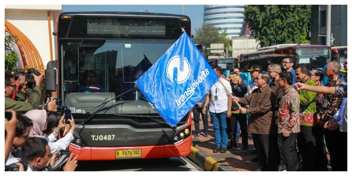 Transjabodetabek Rute Blok M-Bandara Soetta Mulai Beroperasi (Sumber: beritajakarta.id)