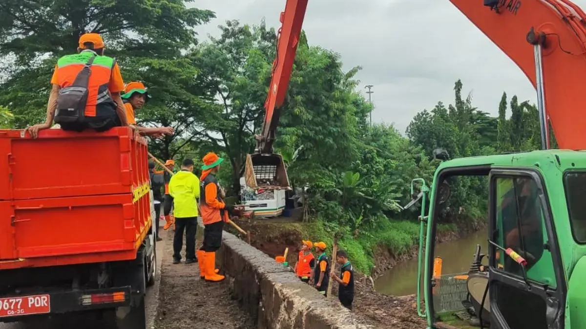Gubernur DKI Jakarta, Pramono Anung secara tegas melarang adanya penampungan sementara model serupa di seluruh wilayah Ibu kota. (Sumber: Beritajakarta.id | Foto: Beritajakarta.id)