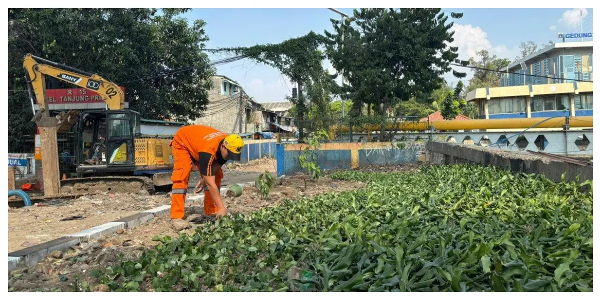 TPS Liar Sampah di Jalan RE Martadinata Dijadikan Taman (Sumber: beritajakarta.id)