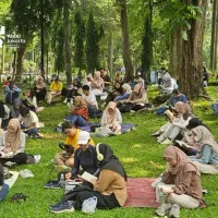 Kegiatan Reading Hours Jakarta. (Sumber: Instagram.com/@urundayakota)
