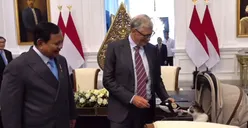 Momen Unik Bobby Kertanegara Bertemu Bill Gates hingga Rencana Jadikan Indonesia Lokasi Uji Coba Vaksin TBC