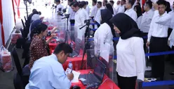 Selamat! Pemerintah Serahkan SK PPPK Paruh Waktu dan Umumkan Mekanisme Gaji Mulai 2025