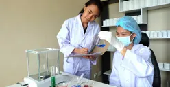 5 PTN dengan Jurusan Farmasi Terbaik di Indonesia versi SIR 2024 Rekomendasi SNPMB 2025, No 1 Bukan UI