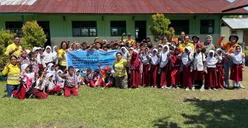 Pemilik NHM Dukung Edukasi PHBS dan Mitigasi Bencana di SD Al-Khairaat Kao