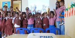 2.800 Anak Nasabah PNM Mekaar Terima Beasiswa Pendidikan