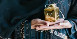 Cocok untuk Kulit dan Trendi, 4 Tips Termantap Memilih Warna Baju Lebaran yang Sesuai untuk Kamu
