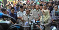 Ijazah Tertahan 7 Tahun! Gubernur Pramono Putihkan Ratusan Ijazah di Jakarta 2025