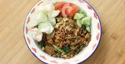 Rekomendasi Menu Sahur Sederhana: Nasi Goreng Bakso dan Tumis Sosis Sayuran, Cocok untuk Anak Kos