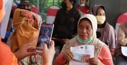 Kejutan Akhir tahun! Bantuan Sosial 6 Bulan Ini Bakal Cair Sekaligus, Siapa Saja yang Beruntung?