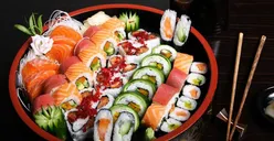 Jadi Favorit Gen Z! Benarkah Sushi Sashimi Mengandung Cacing Parasit, Mitos atau Fakta? Ini Menurut Ahli Kesehatan