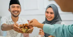 Sebelum Bayar Fidyah, Bolehkah Suami Mengganti Qadha Puasa Istri?