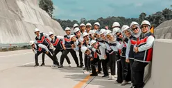 Srikandi Hebat, Negeri Kuat: Bersama Hutama Karya Mewujudkan Indonesia Maju