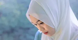 Emang Boleh Pakai Lipstik Saat Puasa? Ini Penjelasannya