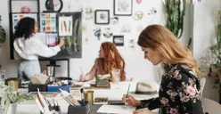 Masa Depan Cerah! Daftar 7 Jurusan Kuliah Paling Aman, Prospek Kerja Cerah dan Tak Bisa Digantikan oleh AI