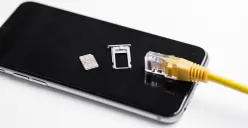 Menkomdigi Imbau Masyarakat Segera Beralih ke e-SIM! CEK HP Android atau iPhone Kamu Sudah Support e-SIM di Sini 