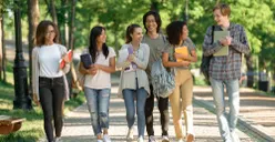 Dijamin Mudah Bangun Relasi! Mahasiswa Baru (Maba) Wajib Tahu 4 Tips Ini Loh