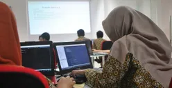 Top 10 Kampus dengan Jurusan Teknik Informatika Terbaik di Indonesia yang Unggul Se Asia, Ada PTN dan PTS, Cek