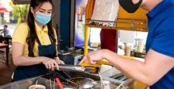 Restoran Sepi? Coba 10 Cara Mengubah Ide Usaha Kuliner agar Menjadi Laris Manis!
