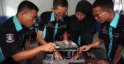 Kamu yang Mau Masuk SMK 2024, Wajib Tahu 15 Jurusan Ini Punya Prospek Kerja Menjanjikan dengan Gaji 2 Digit, Tertarik Masuk?