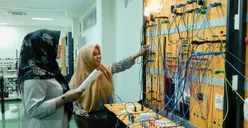 Lulus Jadi Incaran PT PLN! Cek 6 Kampus Negeri Jurusan S1 Teknik Elektro Sudah Mengantongi Akreditasi Unggul