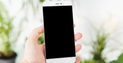 Tips Gadget! Lakukan Cara Ini Agar Layar Handphone Lebih Awet dan Tahan Lama