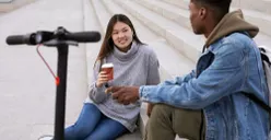 Fakta Psikologi: 3 Perbedaan Orang yang Friendly dan Genit, Awas Jangan Sampai Salah!