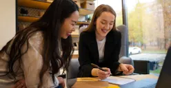 Pelajar dan Mahasiswa Merapat! Ini 5 Ide Bisnis yang Bisa Dilakukan Tidak Hanya Hasilkan Cuan tapi Bisa Asah Skill Juga Loh