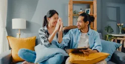 Psikologi Cinta: Ini 4 Cara Orang Dewasa Saling Mencintai, Mana yang Pernah Kamu Lakukan?