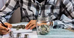 5 Tanda Seseorang Pintar Mengatur Keuangan, Salah Satunya Memiliki Tabungan yang Cukup