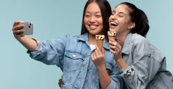 7 Cara Menghadapi Orang yang Punya Sifat Sok Asyik dalam Pergaulan, Tetap Tenang dan Tersenyum!