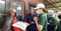 KPM Non PKH dan BPNT Full Senyum! 4 Bansos Kompak Cair Hari Ini, Ada Uang Tunai Rp300 Ribu dan Sembako Salur via Kantor Pos