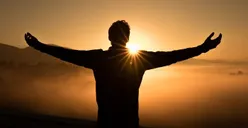 Wajib Dilakukan! 7 Rahasia Tenang dalam Kondisi Apapun Secara Psikologi, Nomor 4 Bikin Pikiran Jadi Positif Lho!