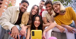 Heboh Fenomena Doom Spending yang Kini Viral di Kalangan Milenial, Benarkah Bisa Memiskinkan Gen Z? Begini Cara Mengatasinya