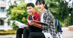 TOP 10 Jurusan Kuliah Bagi Anak IPS yang Punya Karir OKE dengan Gaji Tinggi di Masa Depan, Bisa Kerja di BUMN!